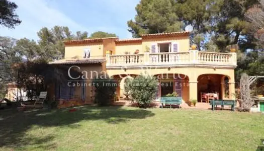 Villa 5 pièces 184 m² 