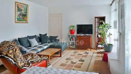 Dpt Savoie (73), à vendre AIX LES BAINS appartement T3 