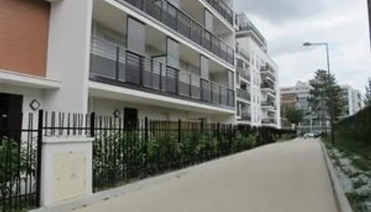 LOCATION d'un appartement F2 (40 m²) à BOUSSY SAINT ANTOINE 