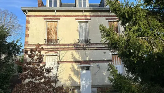 Maison 11 pièces 250 m²