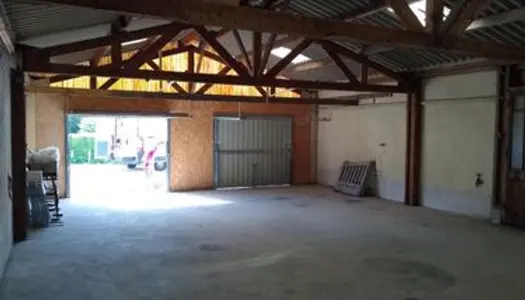 Garage 115 m2 