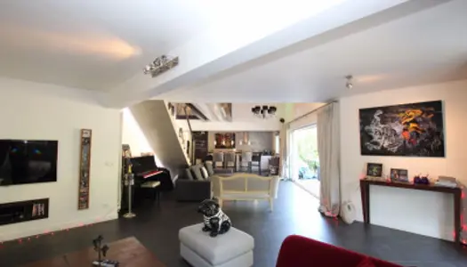 Maison 8 pièces 194 m² 