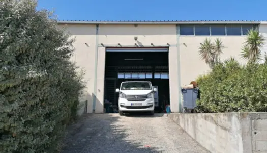 Local commercial 237 m²