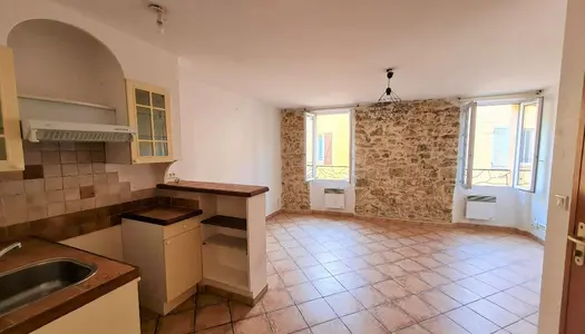 Location Appartement 33 m² à Forcalqueiret 465 € CC /mois