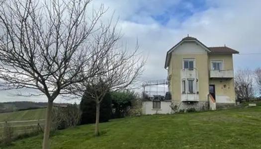 Maison avec terrain de plus d'1,5 hectares