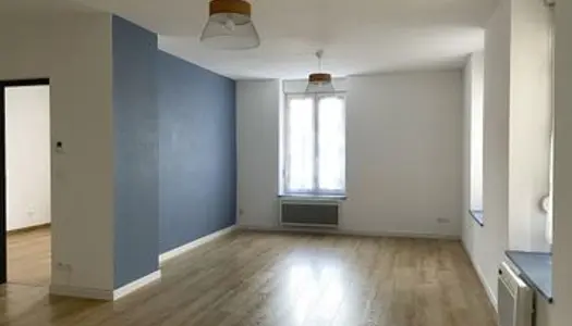 Proche centre-ville, appartement 2 pièces 50 m² 