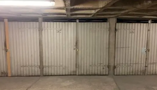 Box / Garage / Parking fermé Arcueil RER B 