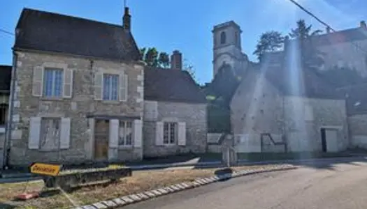 EN EXCLUSIVITE, Maison de village avec grange et jardin à ANDRY 