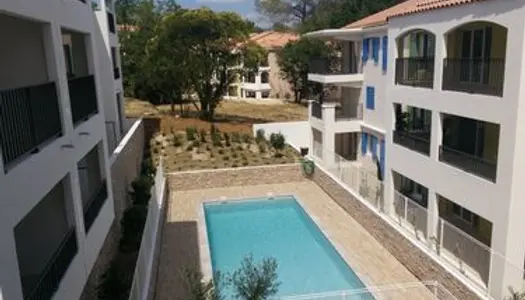 Appartement 2 Pièces (T2) 37m² "Hauts de Roquefort" avec piscine 