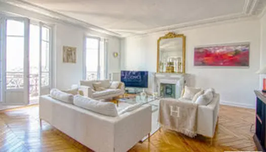 Le Chesnay limite Versailles Rive-Droite Appartement 7 pièces 271 m² carrez situé au 3ème étage