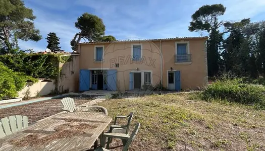 Maison 6 pièces 310 m²