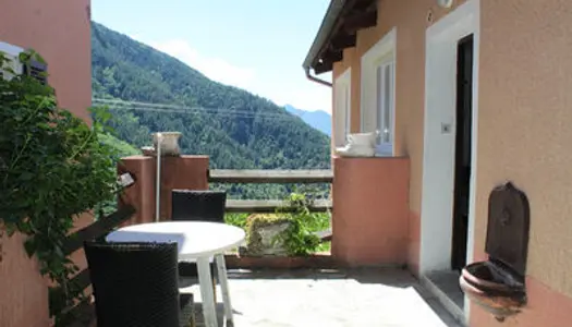 Très bel appartement avec terrasse à Berthemont-les-Bains 