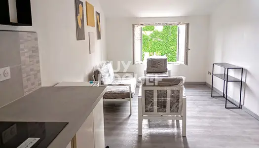 LOCATION : appartement de 2 pièces meublé (24 m²) à MALEMORT DU COMTAT 