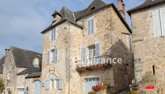 Grande maison de caractere Turenne quartier historique