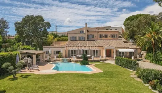 Manoir de charme vue Mer et l' Esterel 