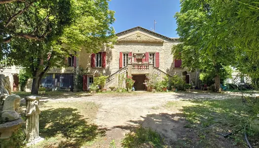 Vente Propriété 1300 m² à Bonnieux 2 890 000 €