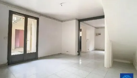 Maison 11 pièces 254 m²