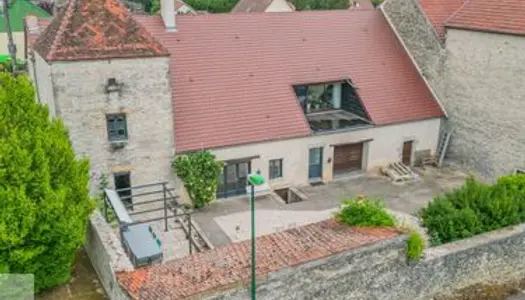 Maison 8 pièces 231 m² 