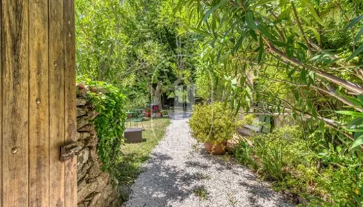 Ancien mas avec maison de gardien en vente à la Garde Freinet 