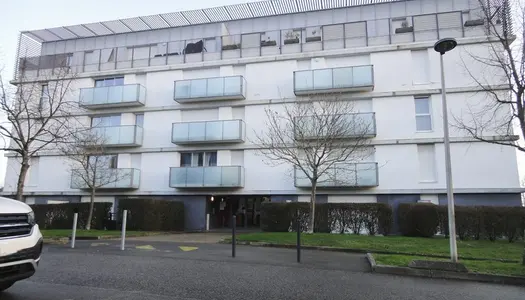 Dpt Morbihan (56), à vendre LORIENT appartement T2 de 44 m²  - Plain pied