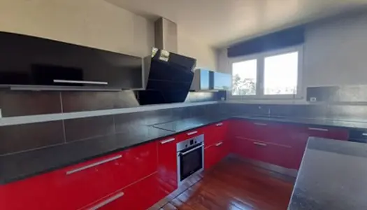 VENTE d'un appartement de 5 pièces (94 m²) à BESANCON 