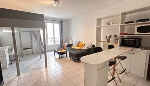 A vendre Grand Studio meublé de 33m² 