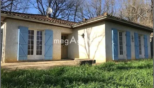 Maison de plain-pied de 94 m² édifiée sur un terrain de près de 4200 m²