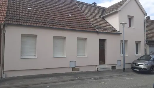 Maison 150m2 avec deux dépendances 