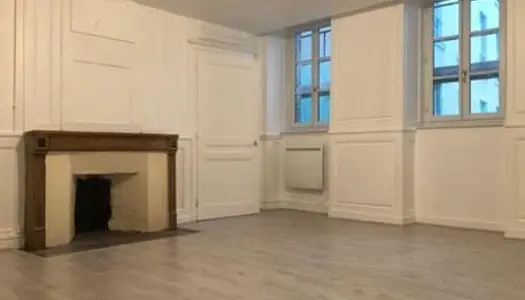 Appartement 1 pièce 42 m² 