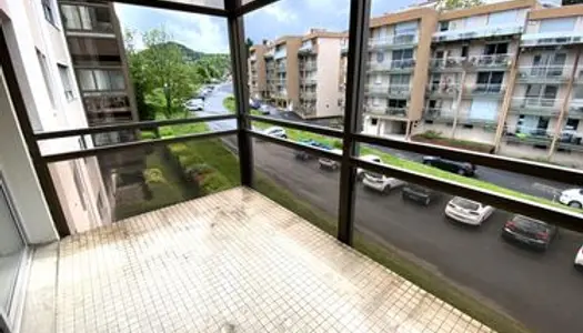 Appartement t5 / terrasse / 3 chs / garage double / cave / mairie / montjoly / av paul bert / 