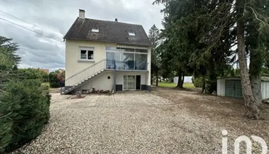 Maison 8 pièces 205 m² 