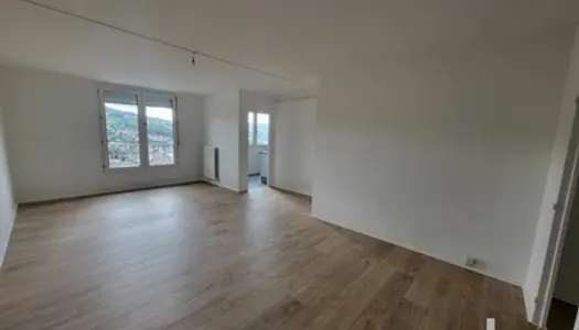 VENTE : Appartement T4 (78 m²) à FIRMINY