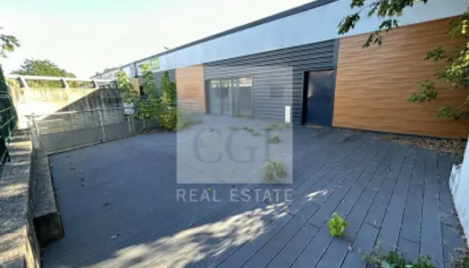 Local commercial 450 m²