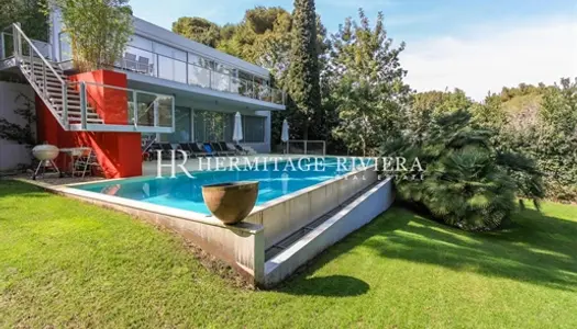 Villa contemporaine au calme avec piscine 