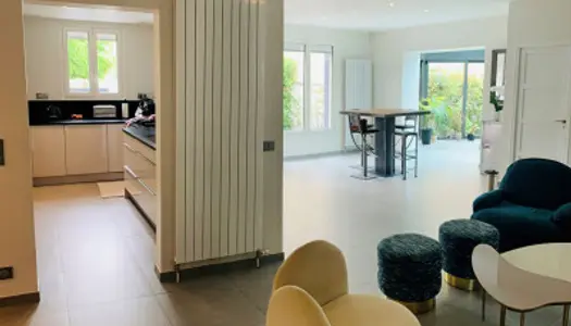 Maison 8 pièces 210 m² 