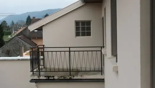 F2 avec balcon 