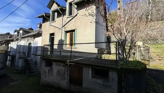 Maison de Bourg à renover