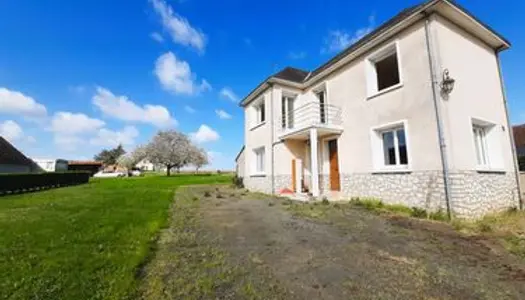 Belle maison ancienne, au calme 