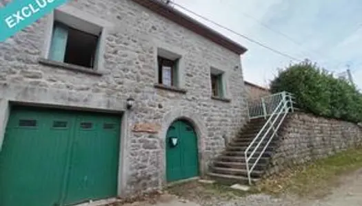A saisir maison en pierre à renover sur la commune de La Souche