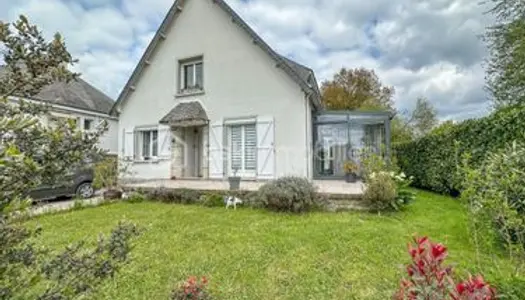 Maison 8 pièces 185 m²