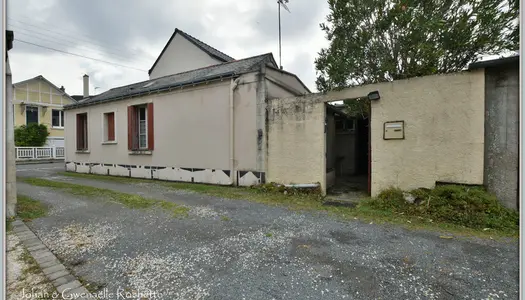 Dpt Maine et Loire (49), à vendre ANGERS maison P3 de 36 m² et atelier 35 M² - Terrain de 100,00 