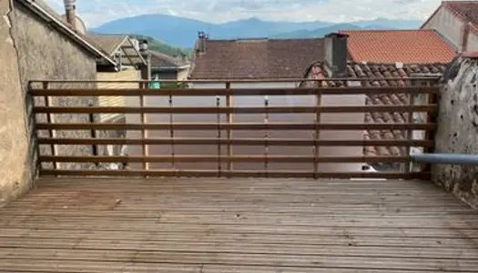 T3 duplex 68m2 terrasse avec vue sur les Pyrénées 