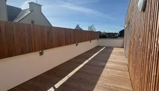 Spacieux T3 avec superbe terrasse de 30m2 à 200m du centre ville