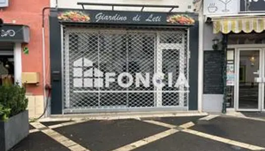 Location - Local commercial - 35 m² - 6 600 €/an HC HT - 