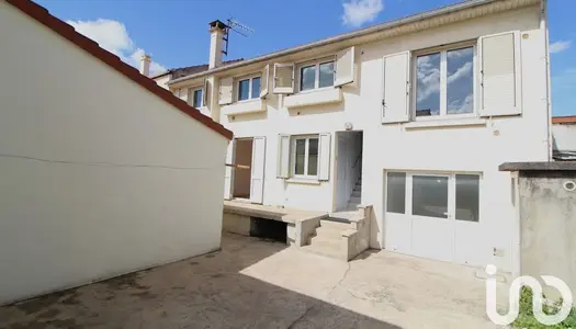 Maison 2 pièces 97 m² 