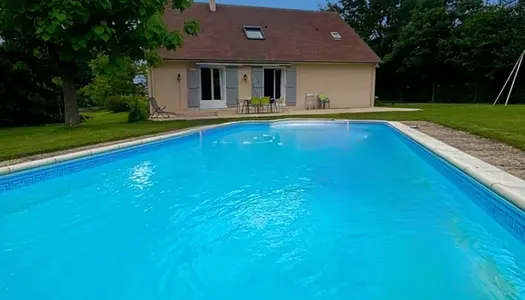 Superbe maison spacieuse et lumineuse à Neuville-sur-Sarthe 