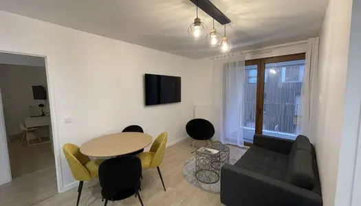 Appartement 1 pièce 80 m² 