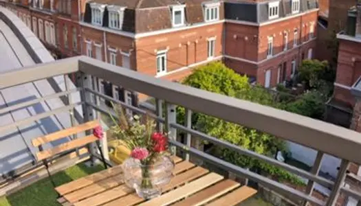 Prestige-T2 meublé avec balcon plein Sud à deux pas de la place Philippe Lebon 