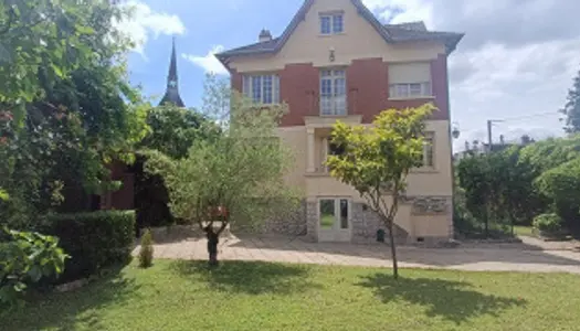 Maison 11 pièces 265 m² 