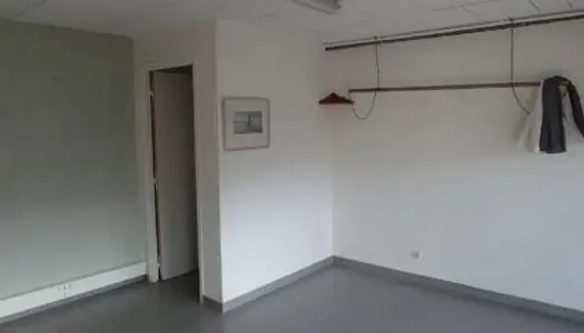 Bureaux 16 m² 